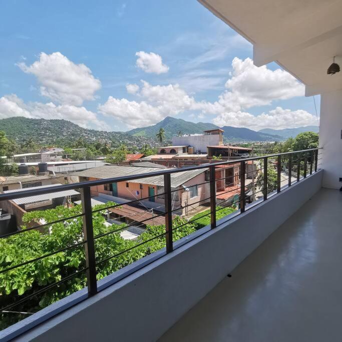 Large And Comfy Apartment, Near Dt And Principal Beach! Zihuatanejo Zewnętrze zdjęcie
